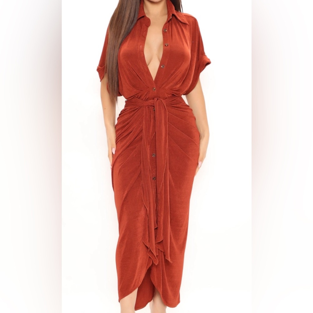 Chic Rust Midi Dress with Button-Down Design